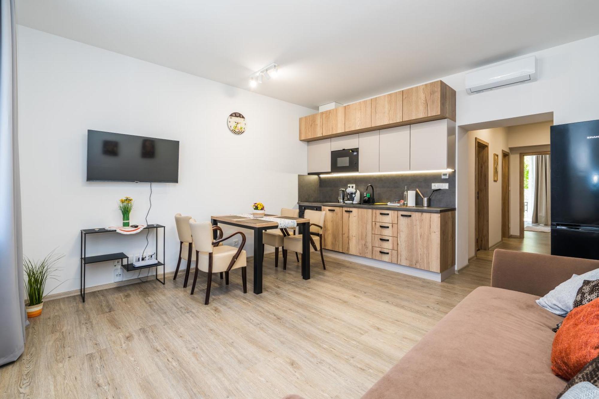 Perla Hradce 101 Apartment Hradec Kralove Exterior photo