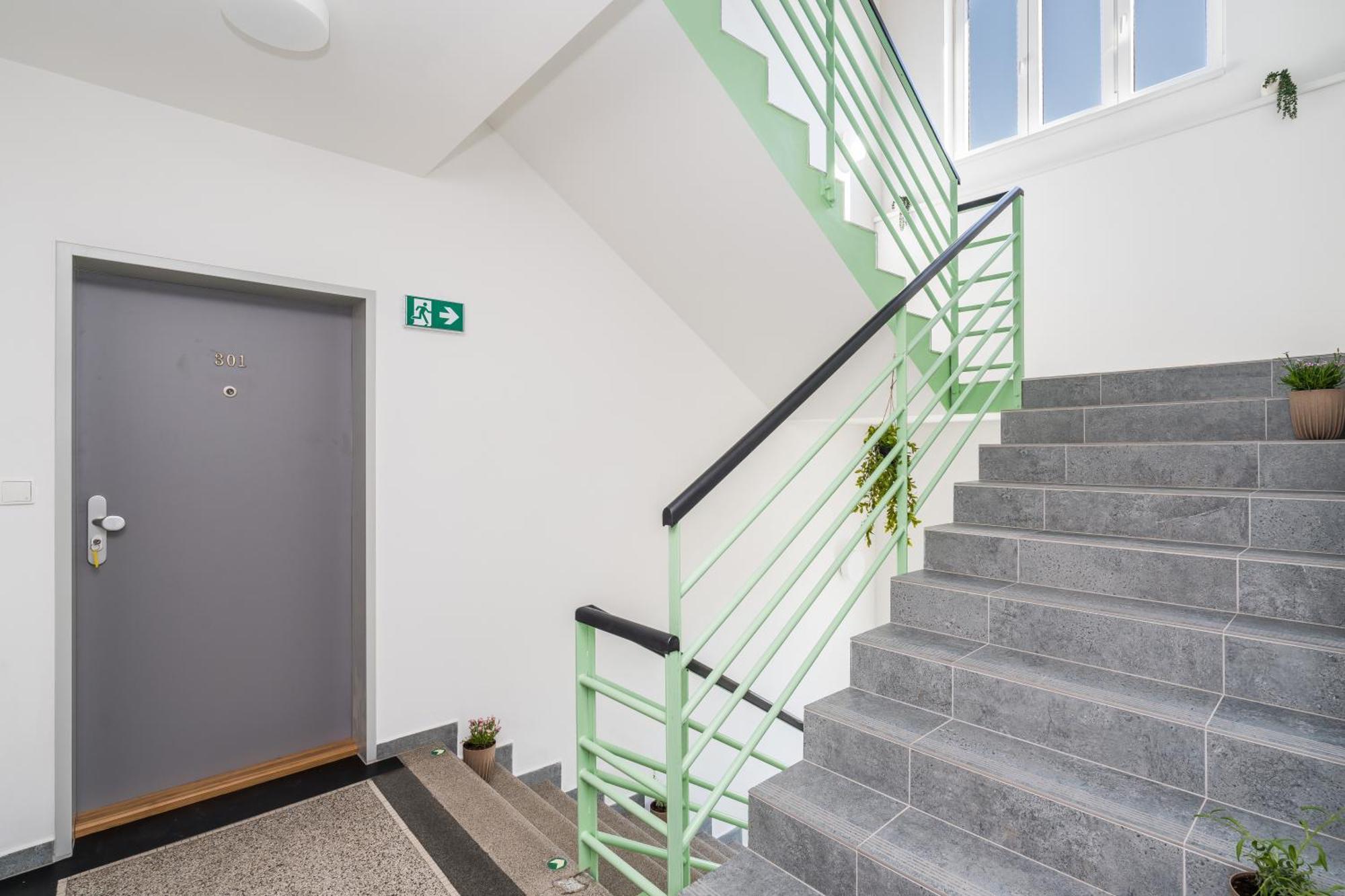 Perla Hradce 101 Apartment Hradec Kralove Exterior photo